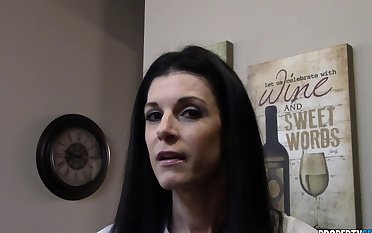 Hardcore screwing at home all over skinny mature housewife India Summer